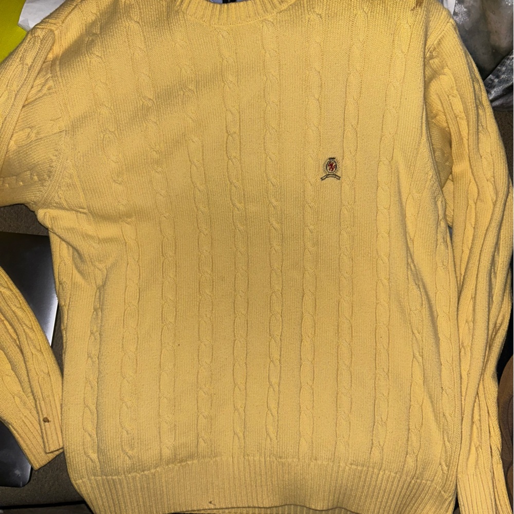 Vintage Tommy Hilfiger sweater yellow really good condition